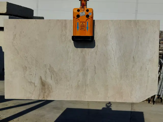 Полоса из мрамора DAINO REALE полированный 1400x810x20 мм, код 27130