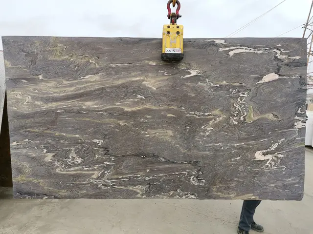 Слэб из мрамора SCORPIO полированный 1600x1490x20 мм, код 12225