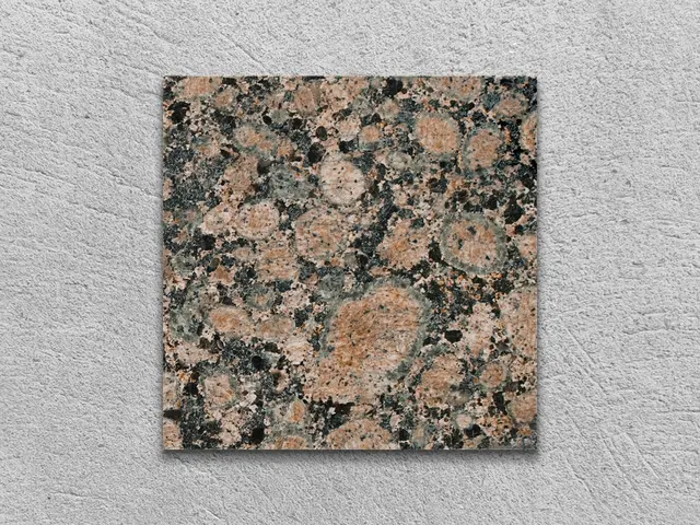 Слэб из гранита BALTIC BROWN полированный 100x100x30 мм, код 2622