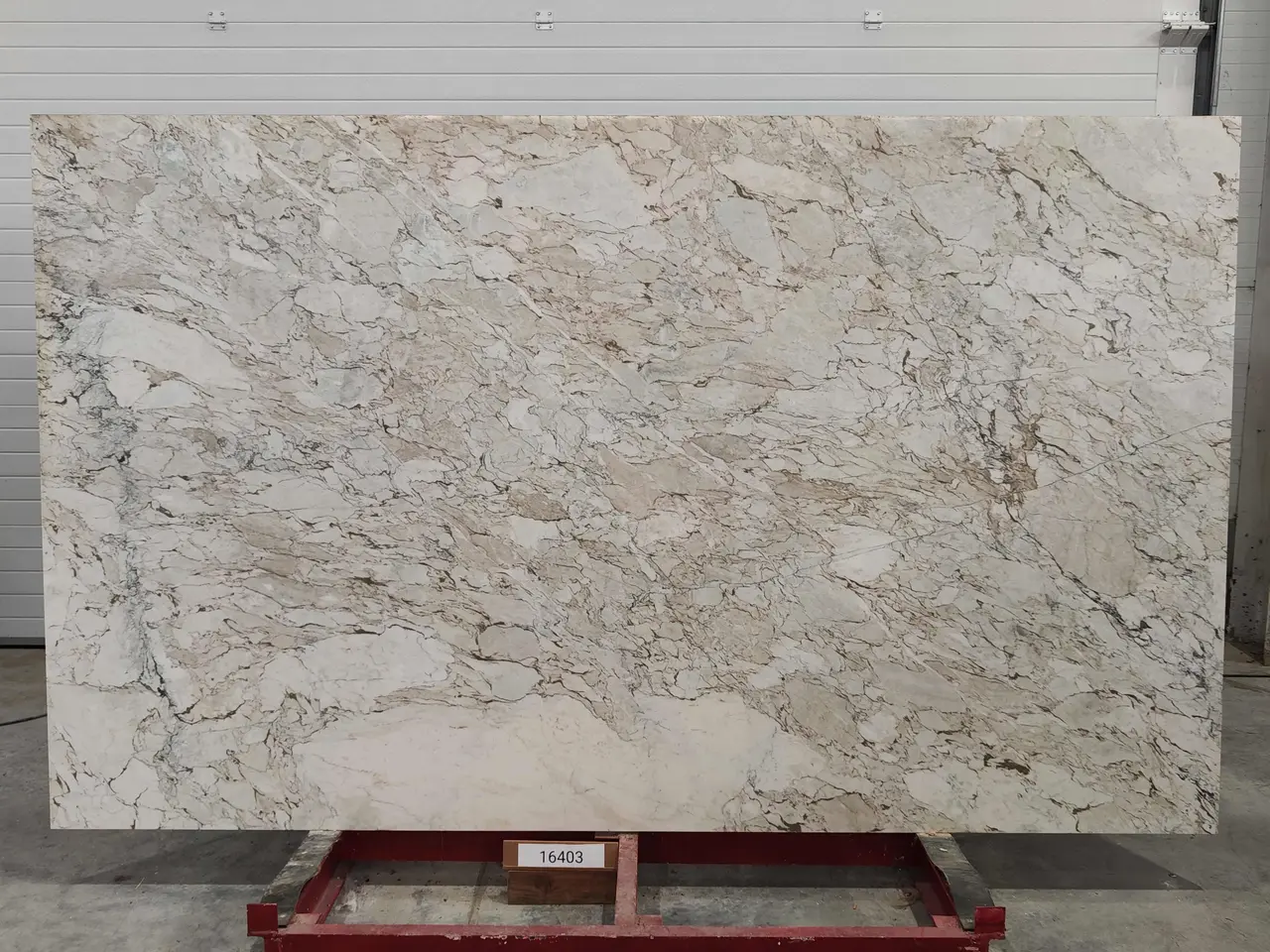 Слэб из мрамора CALACATTA CREMO полированный 2900x1750x20 мм, код 16403