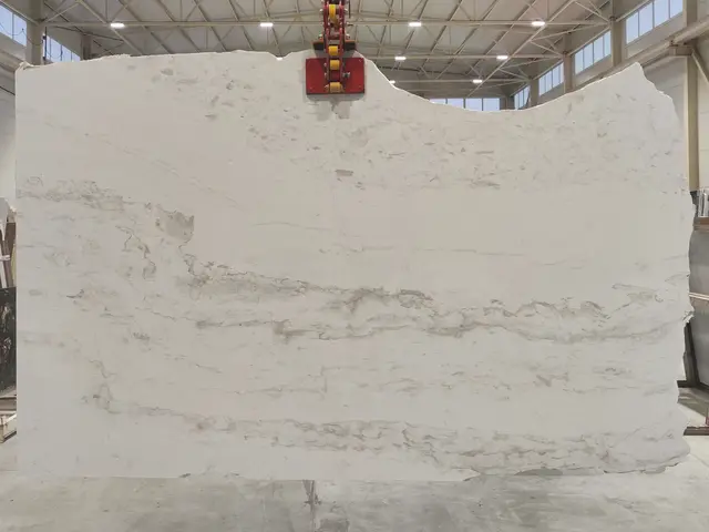 Слэб из мрамора PIRGON ALAS полированный 2800x1520x20 мм, код 26245