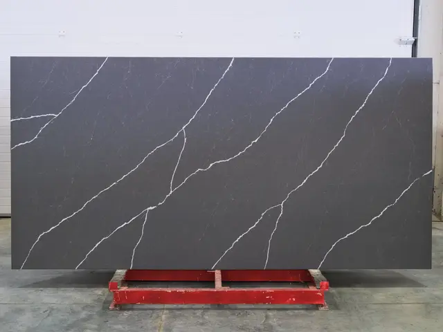 CEMENTO брашированный BQ8730 3300x1650x20 мм, код 27437