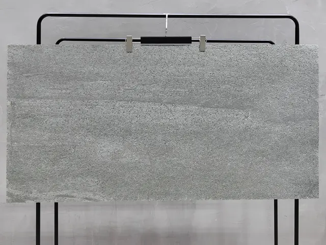 SILVER GRAY 1220x610x2 мм, код 27196