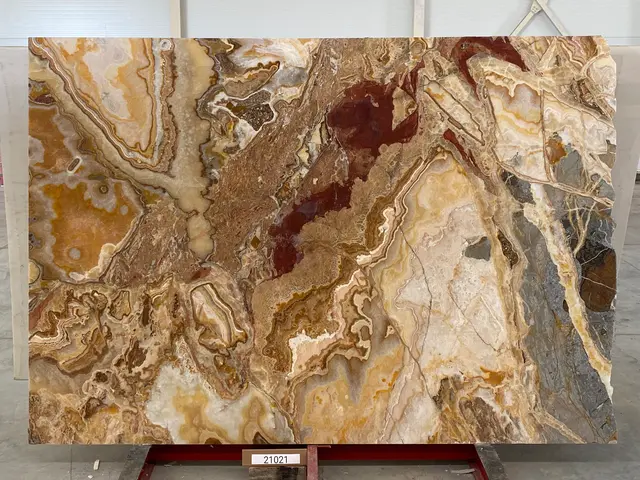 Слэб из оникса ONICE FIRE полированный 2600x1800x20 мм, код 21021