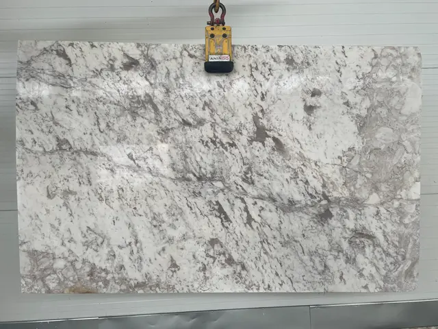 Слэб из мрамора PIRGON полированный 2950x1800x20 мм, код 14378