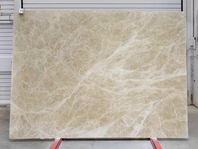 Слэб из мрамора EMPERADOR LIGHT полированный 2750x1980x20 мм, код 25766