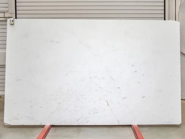 Слэб из мрамора PIRGON ALAS матовый 3050x1700x20 мм, код 25847