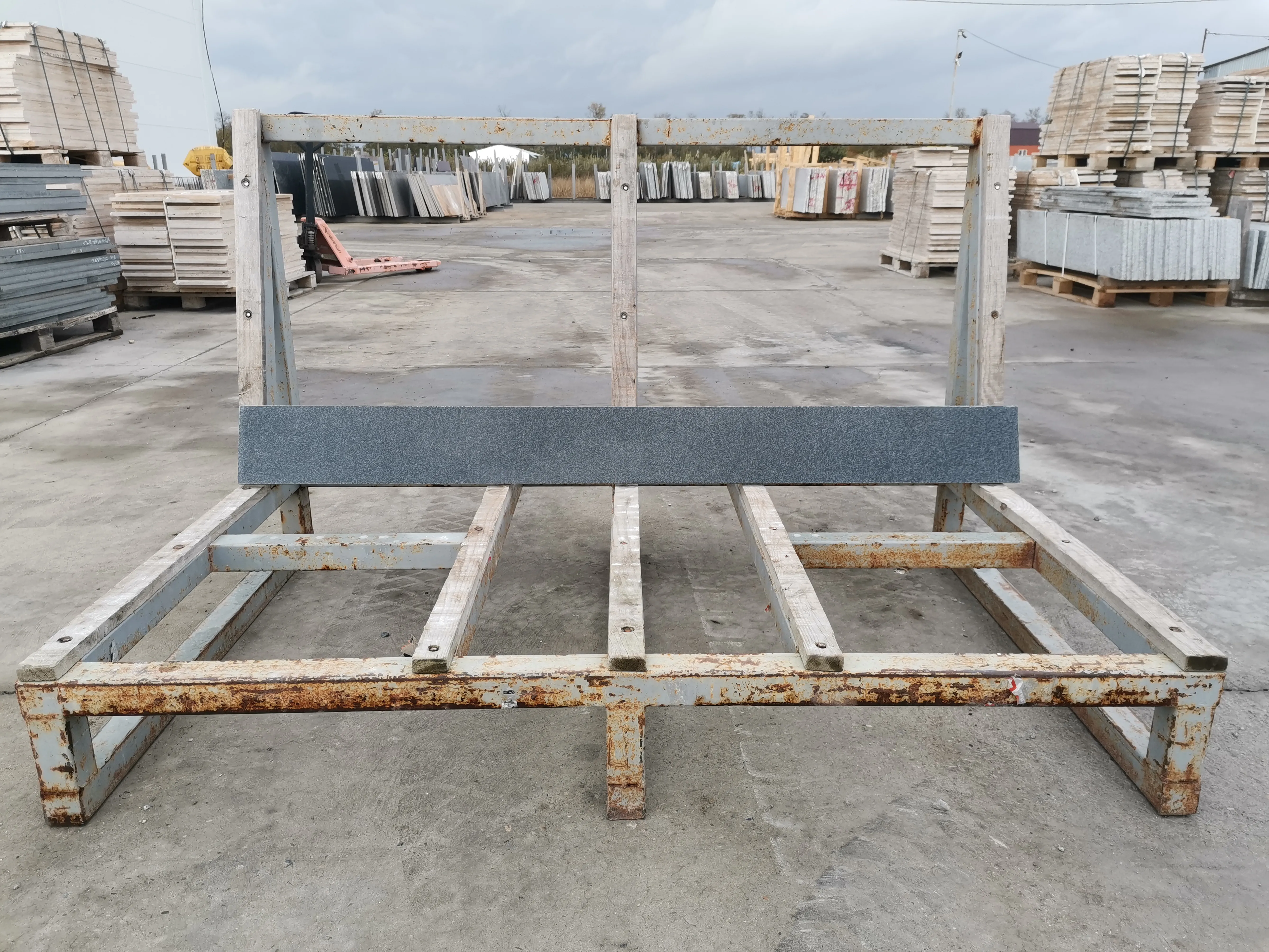 Подступенок SESAM BLACK полированный 1500x150x20 мм, код 18731