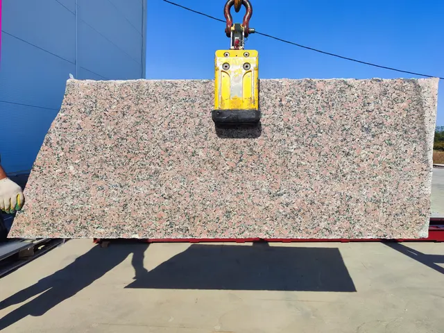 Полоса из гранита RED ASWAN полированный 1700x700x20 мм, код 22003