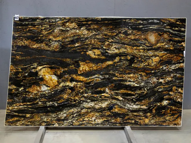 Слэб из гранита BLACK TAURUS полированный 2950x1880x20 мм, код 28766