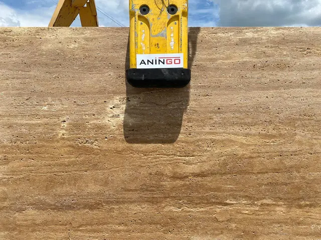 Слэб из травертина ANTIQ VEIN 1800x1500x30 мм, код 14001