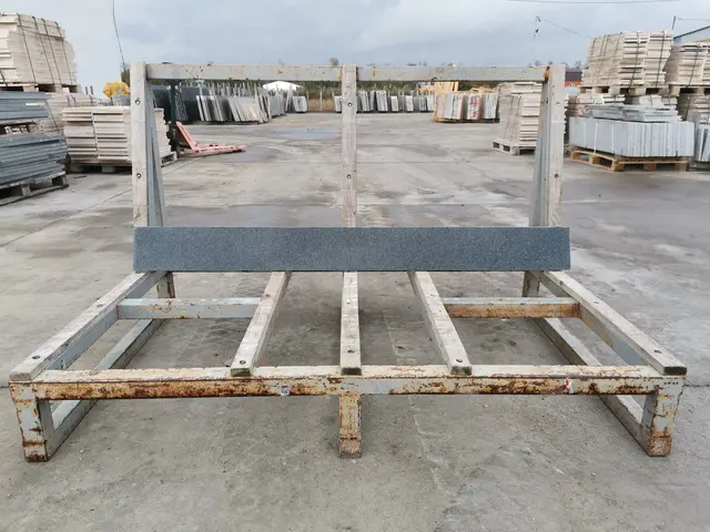 Подступенок SESAM BLACK полированный 1500x150x20 мм, код 18731