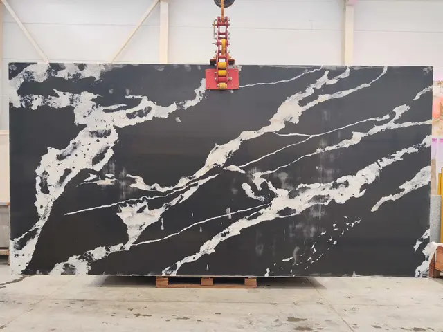 TITANIUM полированный 3200x1600x20 мм, код 27080