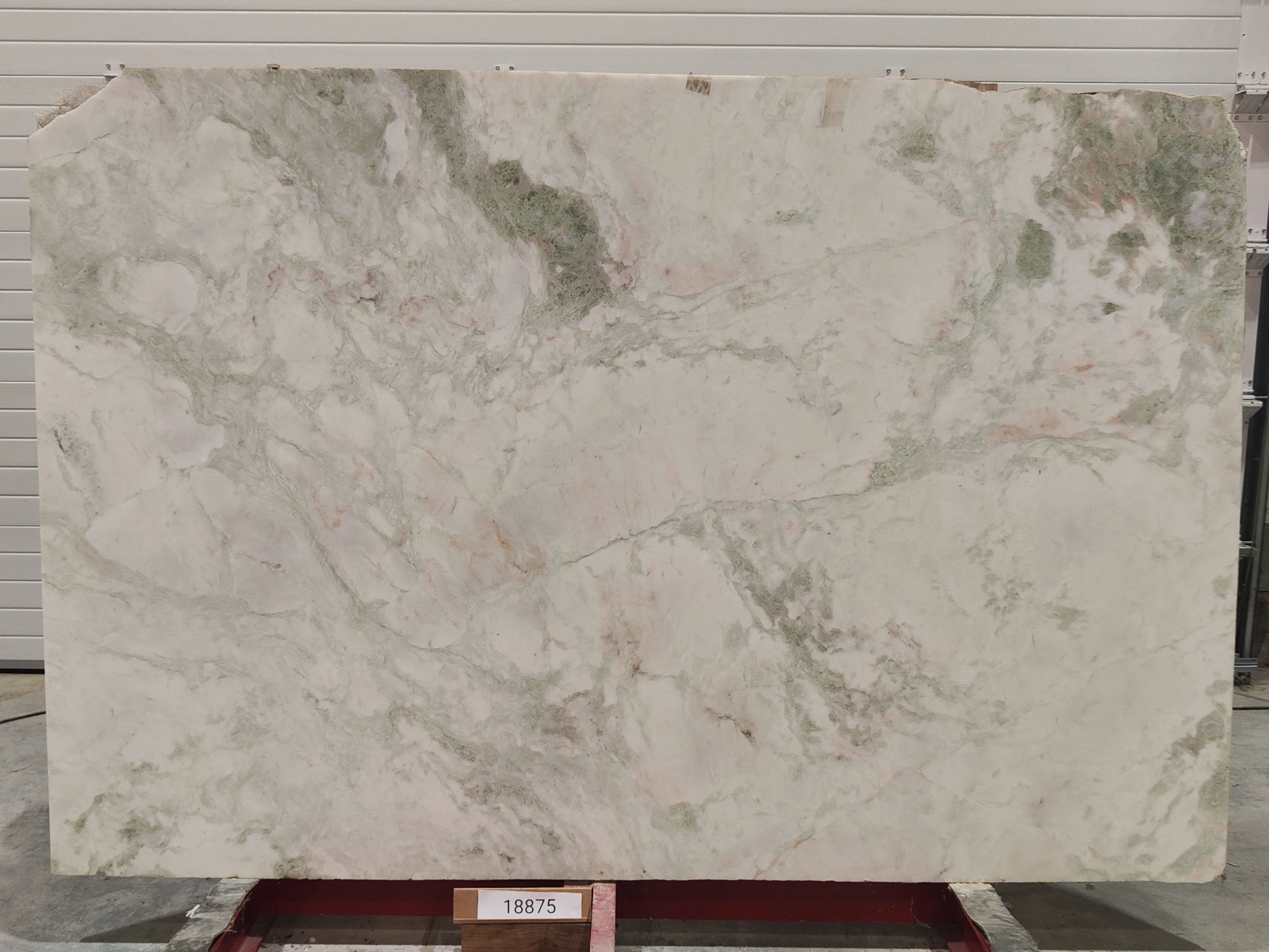 Слэб из оникса LADY ONYX полированный 2400x1550x20 мм, код 18875