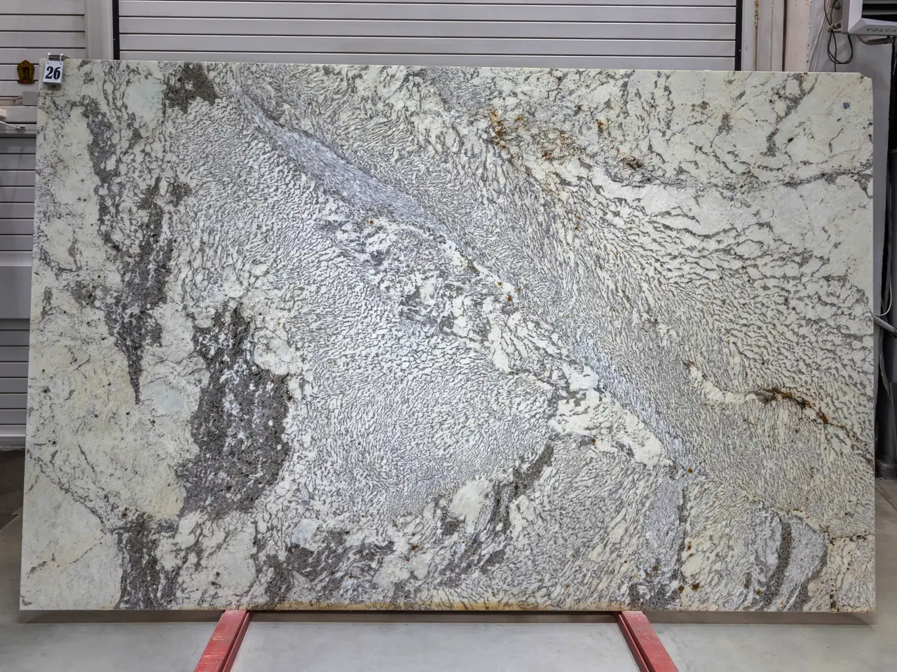 Слэб из гранита REAL BLANСO полированный 3210x2070x20 мм, код 28489