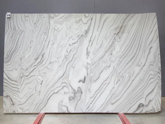 Слэб из мрамора AVALANCHE BRUNO полированный 2980x1860x20 мм, код 26314