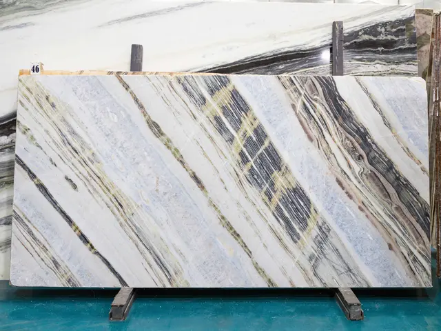 Слэб из мрамора LAZUR FANTASTICO PREMIUM полированный 2840x1440x20 мм, код 26357