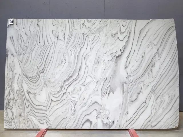 Слэб из мрамора AVALANCHE BRUNO полированный 2980x1860x20 мм, код 26324