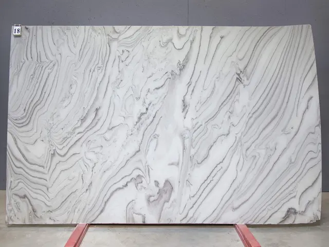 Слэб из мрамора AVALANCHE BRUNO полированный 2980x1860x20 мм, код 26316