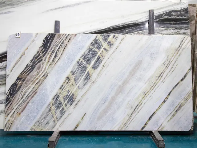 Слэб из мрамора LAZUR FANTASTICO PREMIUM полированный 2840x1380x20 мм, код 26343