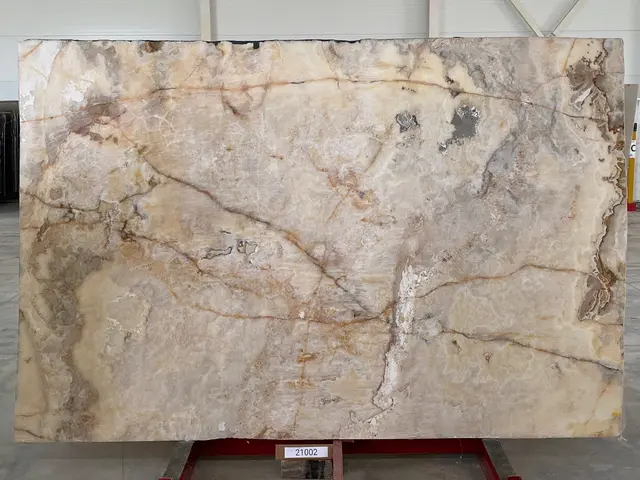 Слэб из оникса ONICE VIOLA полированный 3000x2000x20 мм, код 21002