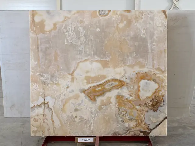 Слэб из оникса ONICE VIOLA полированный 1900x1750x20 мм, код 19422