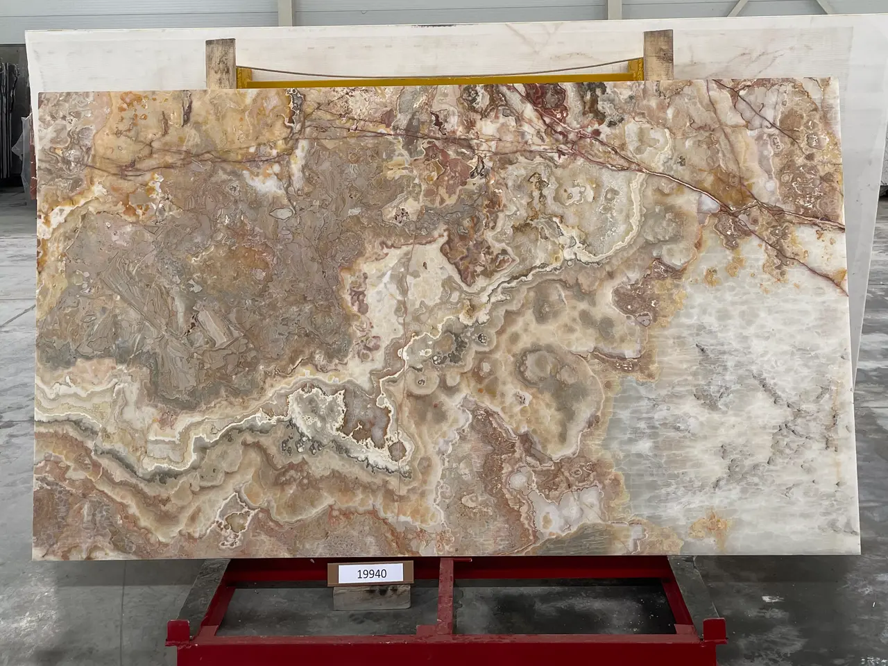 Слэб из оникса ONICE VIOLA полированный 2700x1550x20 мм, код 19940