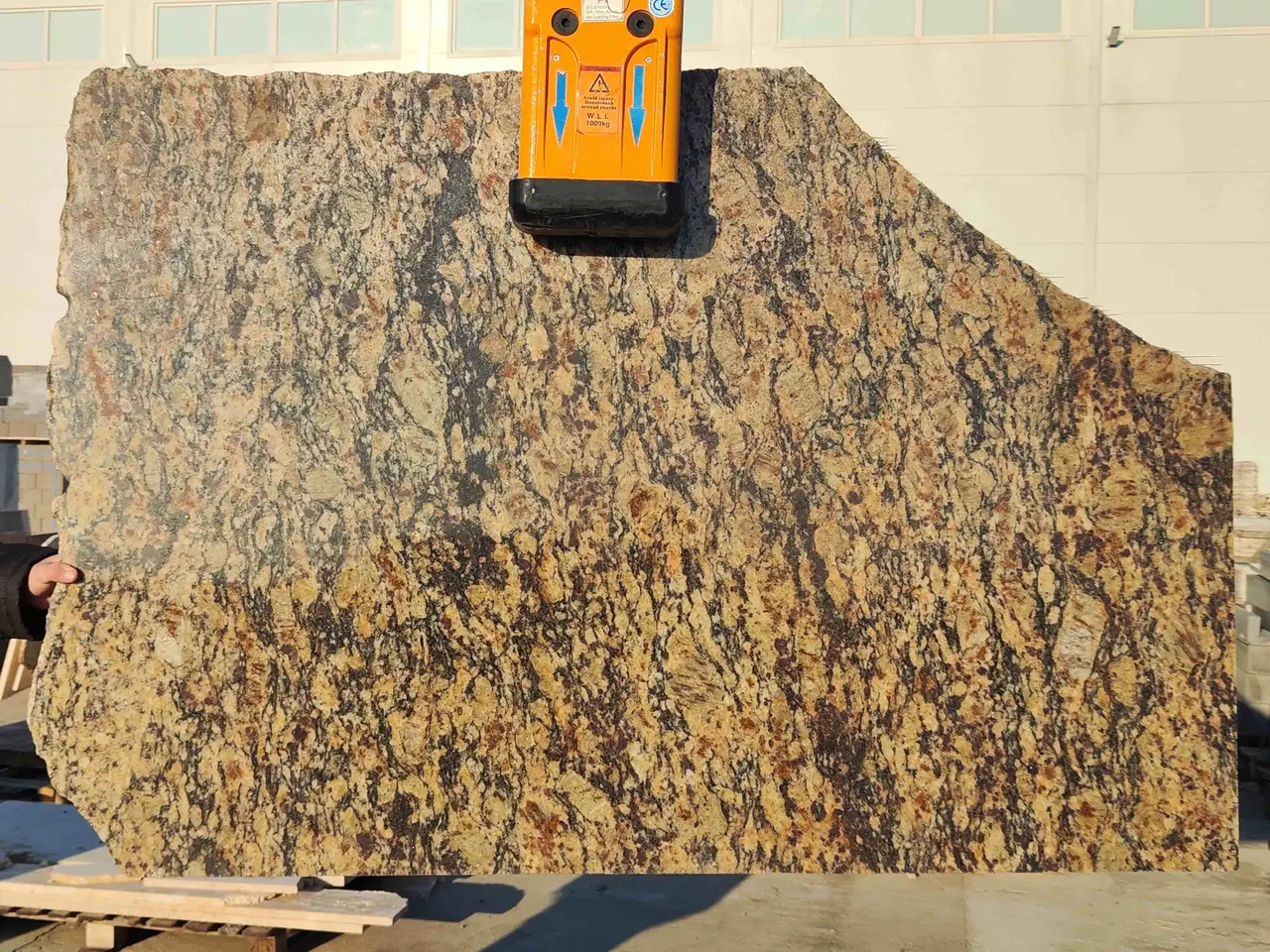 Полоса из гранита ORO DUNES 1440x700x20 мм, код 26787